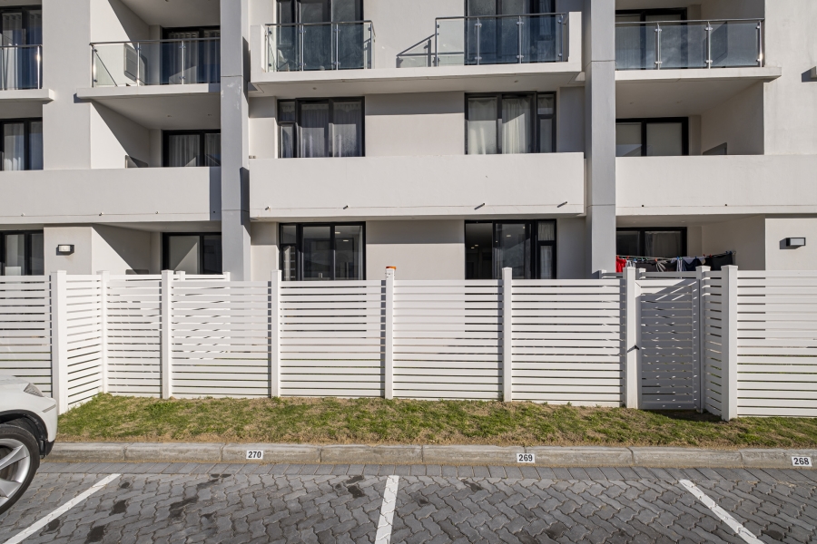 2 Bedroom Property for Sale in Summerstrand Eastern Cape